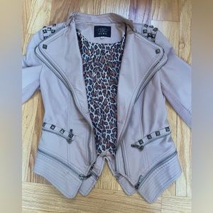 BLUSH PINK BOMBER JACKET - SIZE MEDIUM FOR A RELAXED FIT
